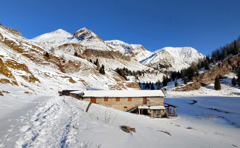 Escursione con ciaspole al Passo Bruffione, mt. 2143 – Gaver