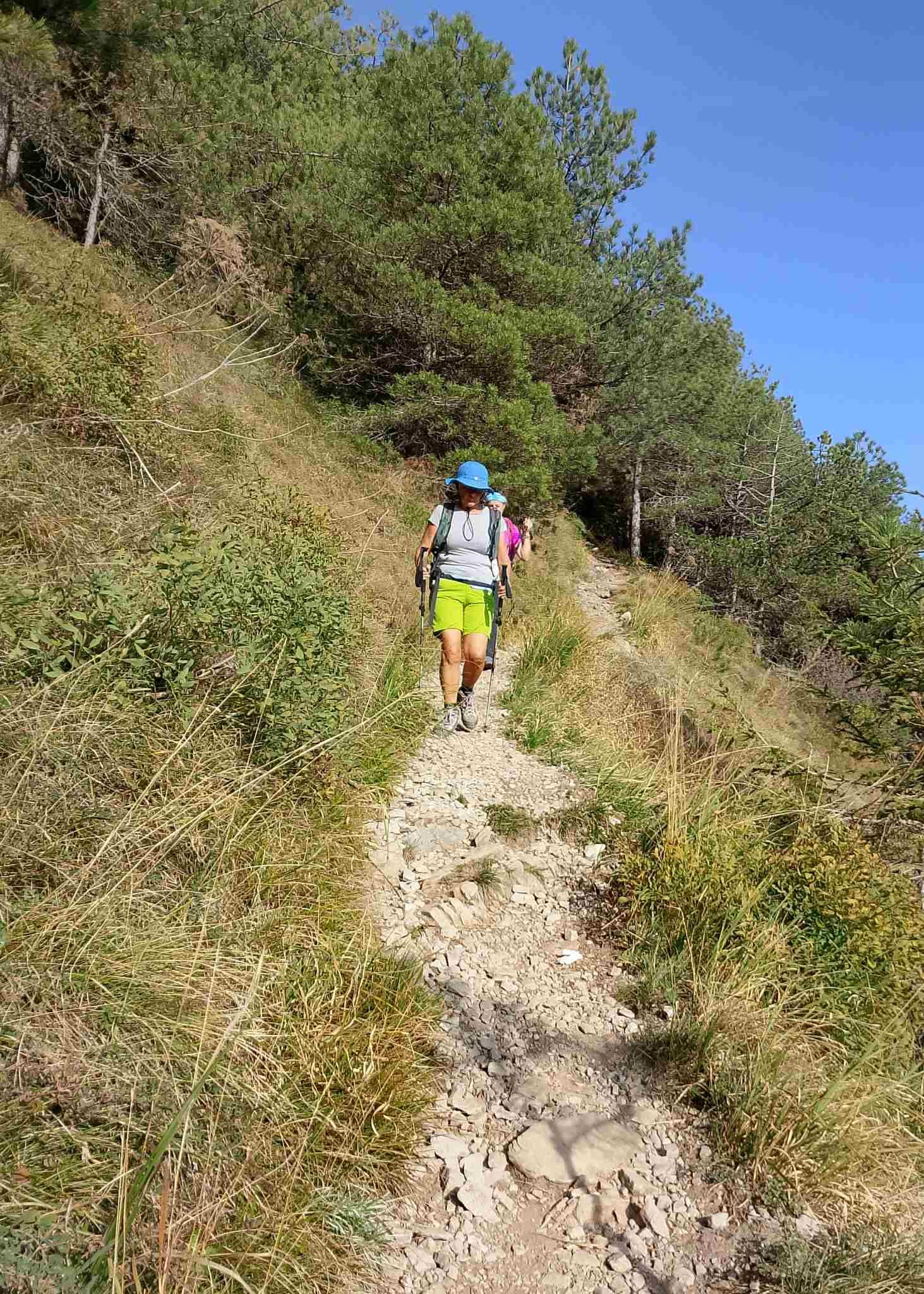 Scendendo verso Caregno