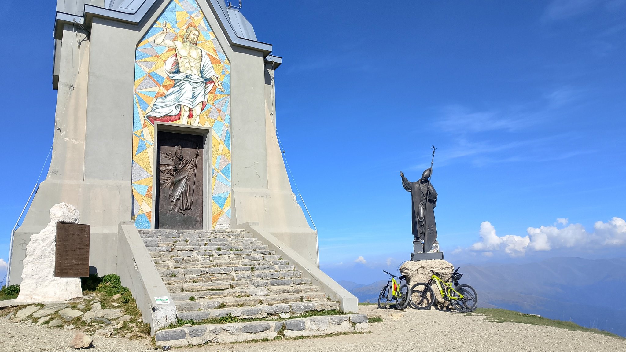 Monumento al Redentore sul Mt. Guglielmo